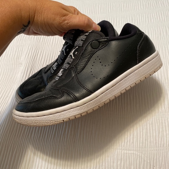 Nike air jordan 1 retro low Black Sneakers Size 6 - Picture 2 of 5